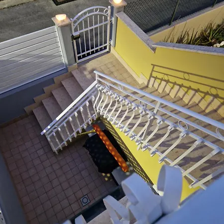 Trilocale A 350 Metri Dal Mare Con Posto Auto E Doccia Esterna * مارشيللي