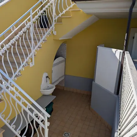 Apartman Trilocale A 350 Metri Dal Mare Con Posto Auto E Doccia Esterna